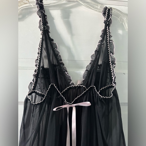 Victorias Secret Lingerie - Picture 5 of 8